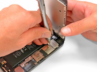 Разбираем iPhone 5 в домашних условиях  Инструкция к применению