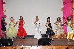 На сцене Мисс Торез 2010